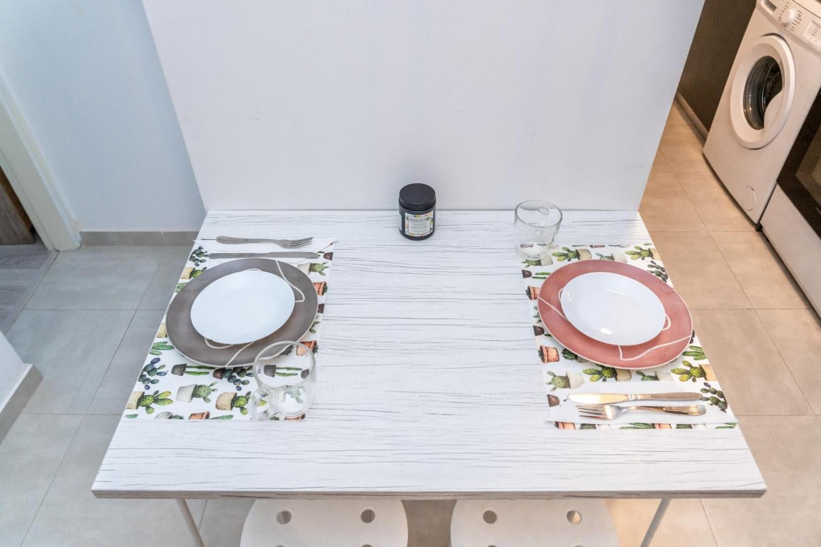 Kosmos Service Apartment Near Turkish Consulat And Saint Dimitrious Church With Additional Cost Parking Салоники Экстерьер фото