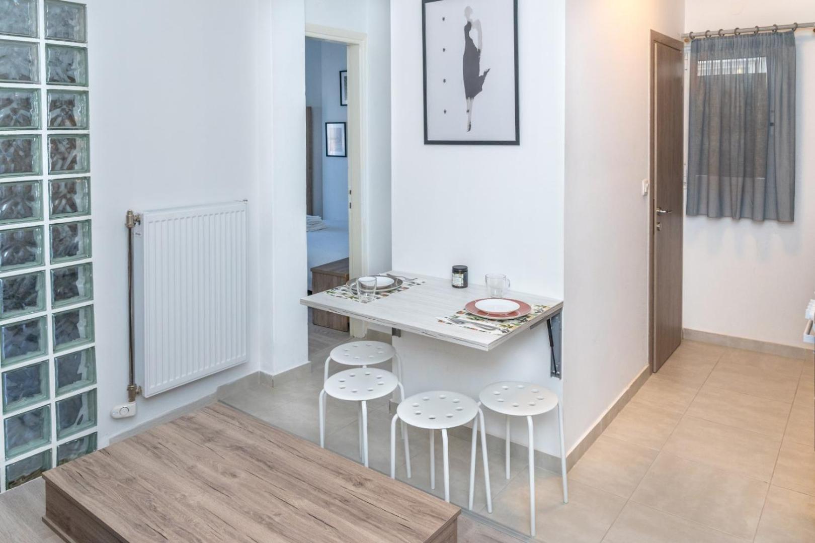 Kosmos Service Apartment Near Turkish Consulat And Saint Dimitrious Church With Additional Cost Parking Салоники Экстерьер фото