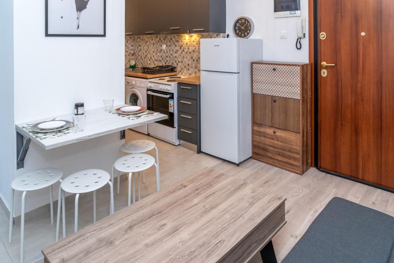 Kosmos Service Apartment Near Turkish Consulat And Saint Dimitrious Church With Additional Cost Parking Салоники Экстерьер фото