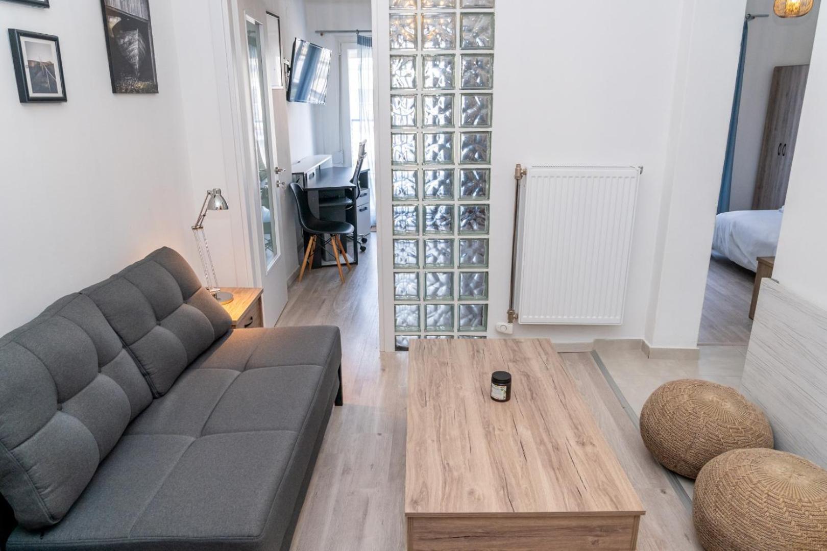 Kosmos Service Apartment Near Turkish Consulat And Saint Dimitrious Church With Additional Cost Parking Салоники Экстерьер фото